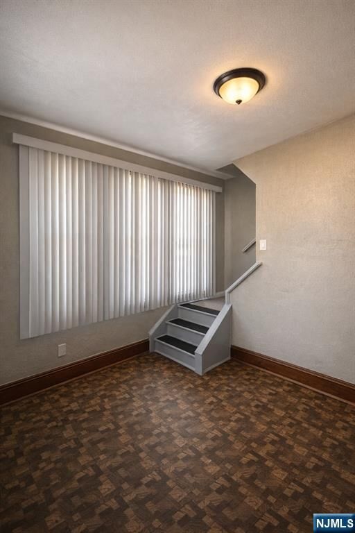 Property Photo:  60 Chamberlain Avenue 2  NJ 07407 