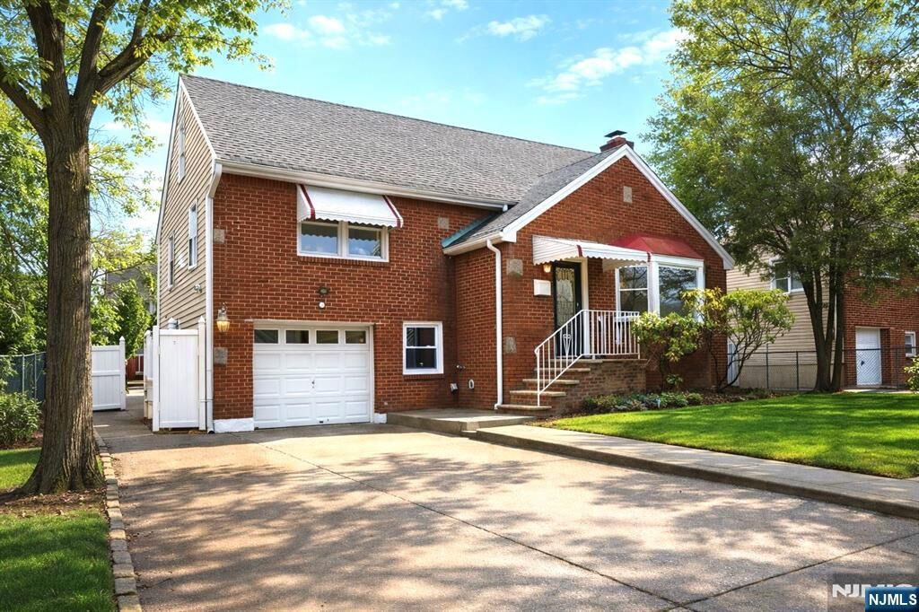 Property Photo:  86 Howland Avenue  NJ 07666 