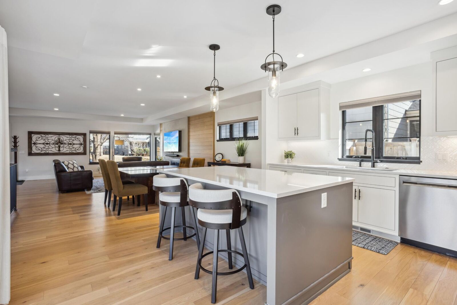 Property Photo:  5124 Drew Avenue S  MN 55410 