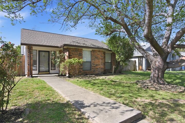 Property Photo: 4708 Jasmine Drive TX 76137
