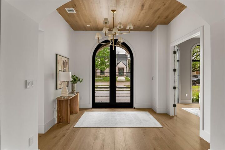 Property Photo:  6834 Northridge Drive  TX 75214 