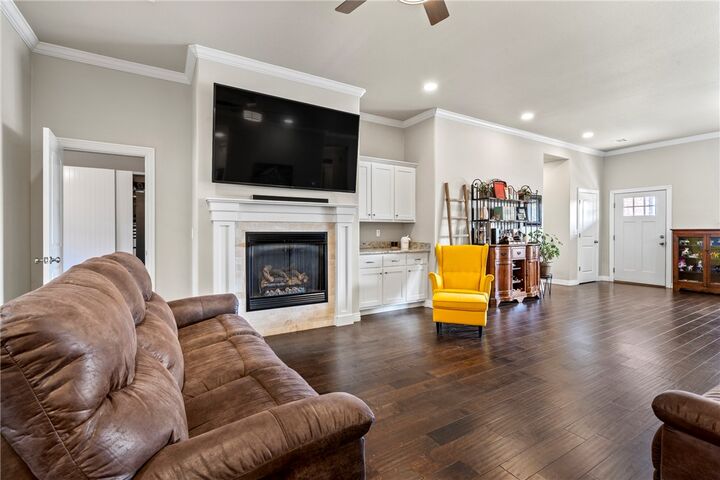 Property Photo:  11005 David Court  AR 72761 