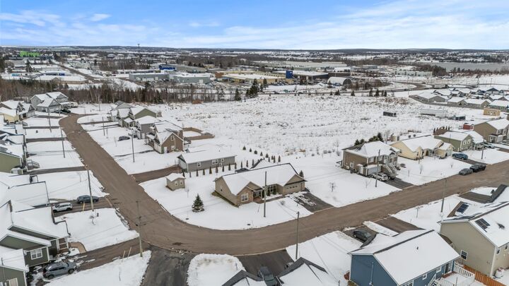 Property Photo:  48 Mutch Crescent  PE C1E 3G5 