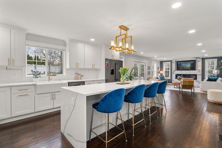 Property Photo:  6 Ash St  MA 01760 