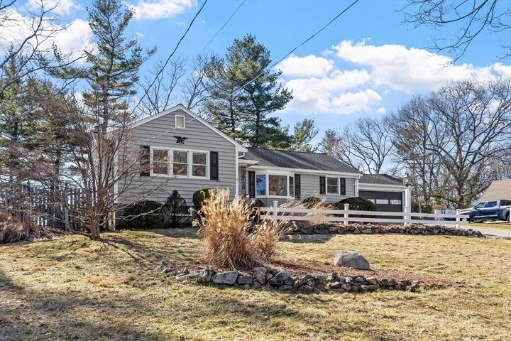 Property Photo:  26 Lothrop Road  MA 01867 