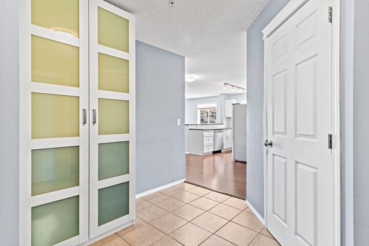 Property Photo:  69 Country Village Manor NE 5214  AB T3K 0P1 