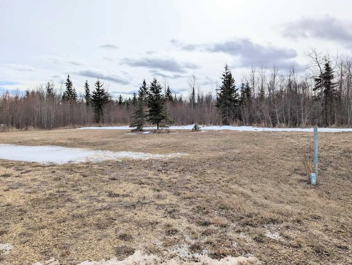Property Photo: 7 Marina Way AB T0G 0X0