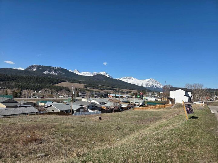 Property Photo: 8630 21st Avenue AB T0K 0M0