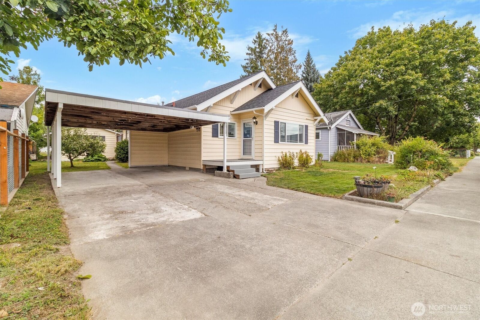 Property Photo: 310 Second Street WA 98295