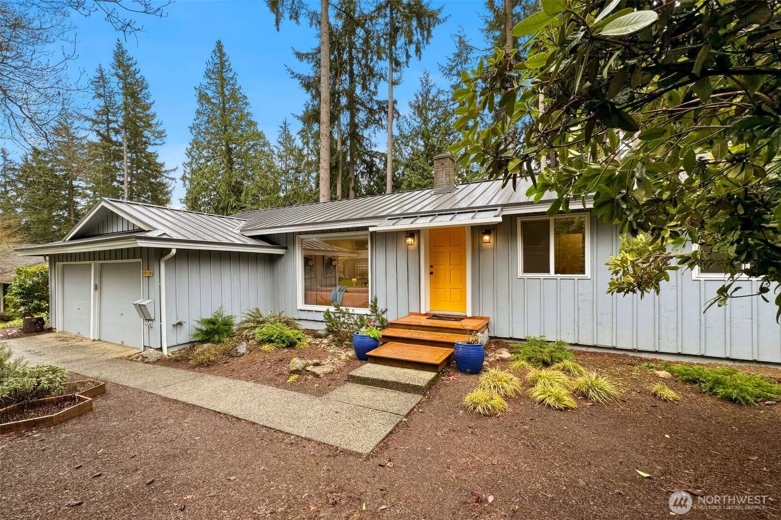 Property Photo:  16007 SE 31st Street  WA 98008 