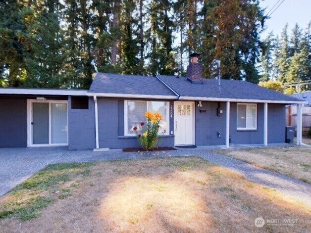 Property Photo:  23004  52nd Avenue W  WA 98043 