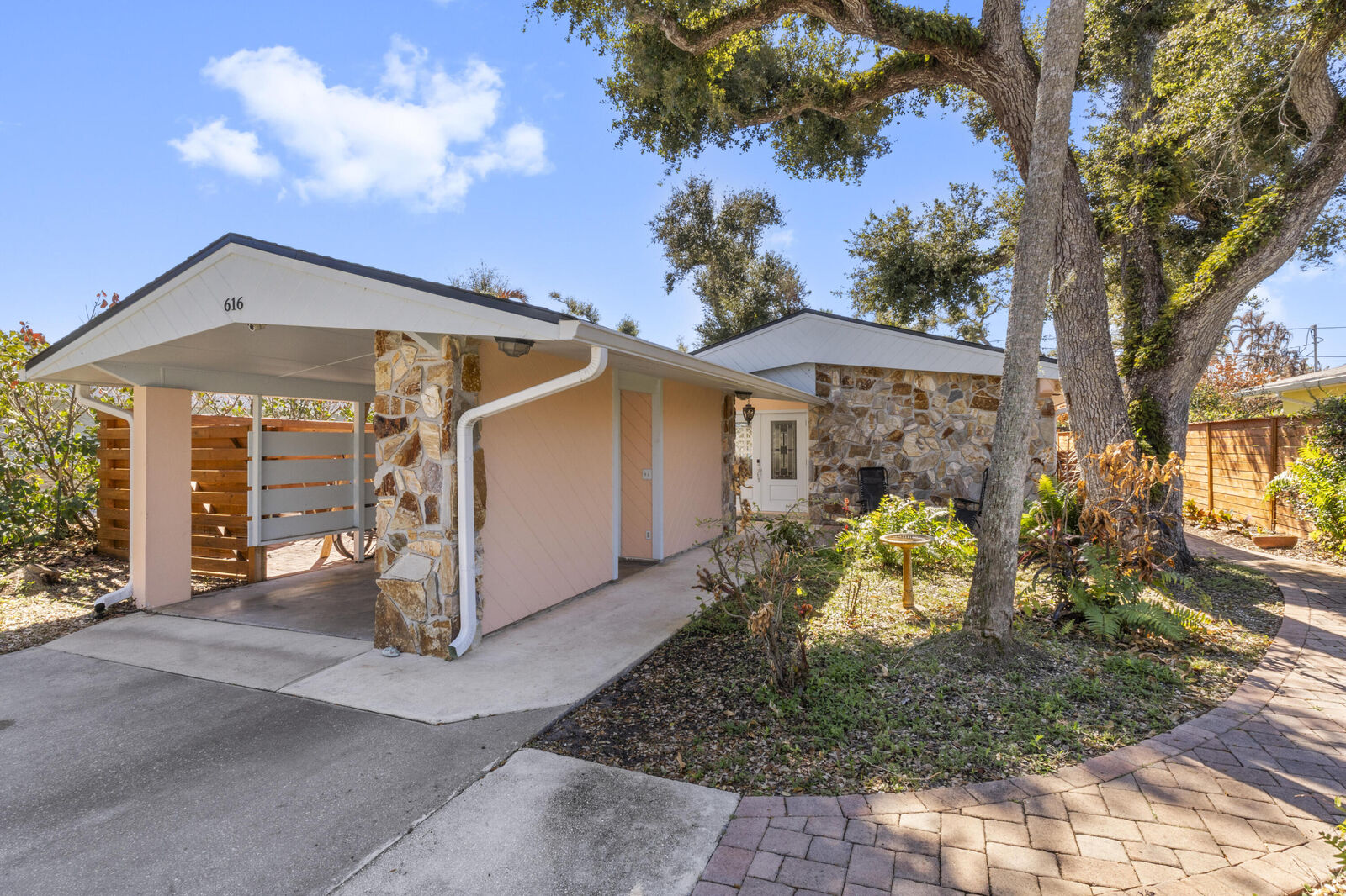 Property Photo:  616 Dahlia Lane  FL 32963 