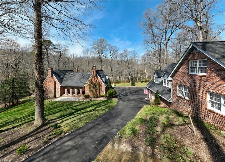 Property Photo: 132 Little John Rd VA 23185