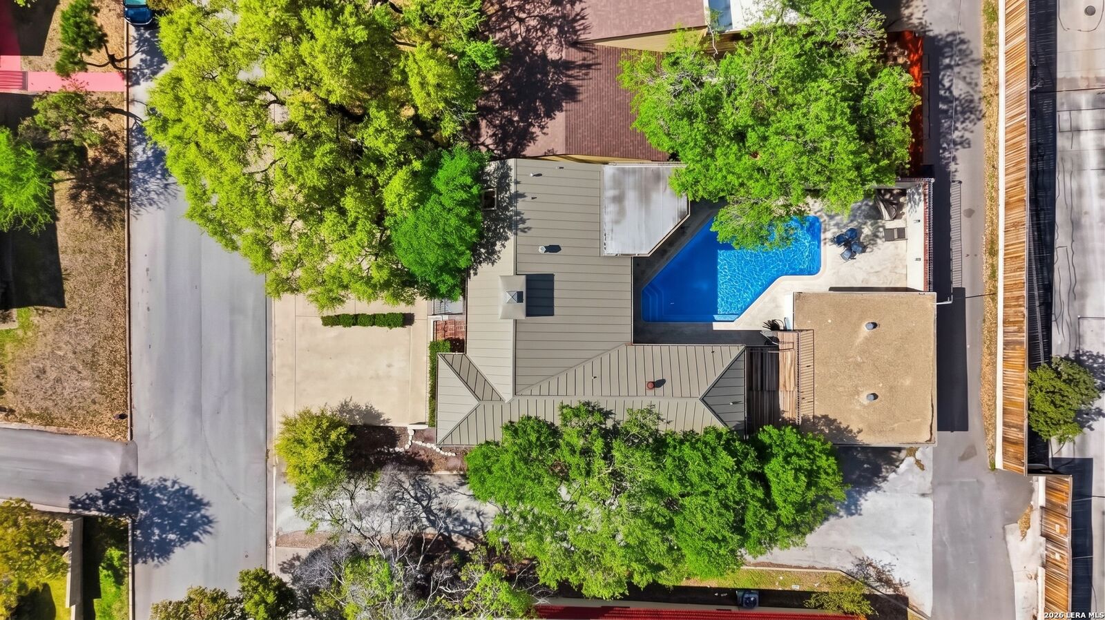 Property Photo:  7609 N Songbird  TX 78229 