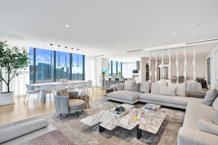 Property Photo: 788 NE 23rd St 3801 FL 33137