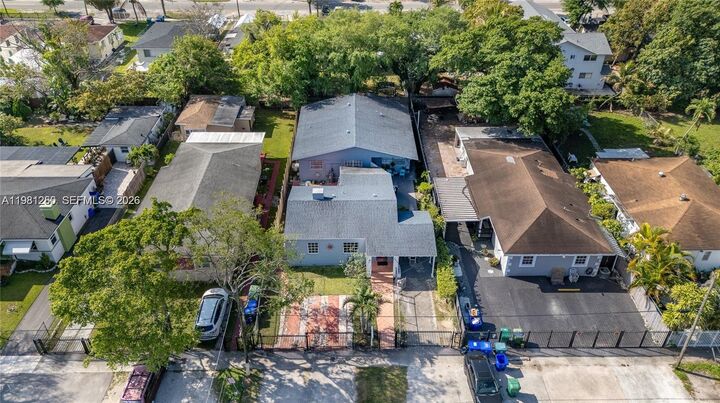 Property Photo: 2610 NW 33rd St FL 33142