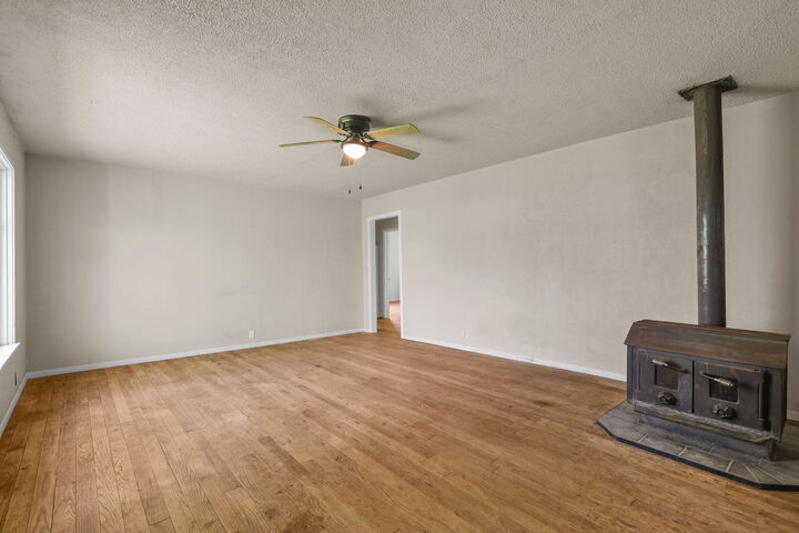 Property Photo: 18439 Old Oasis Road CA 96003