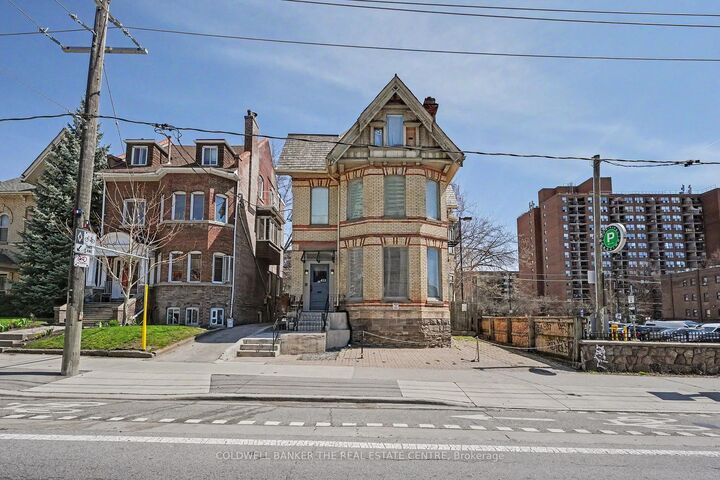 Property Photo: 413 Sherbourne Street E 3+ ON M4X 1K5