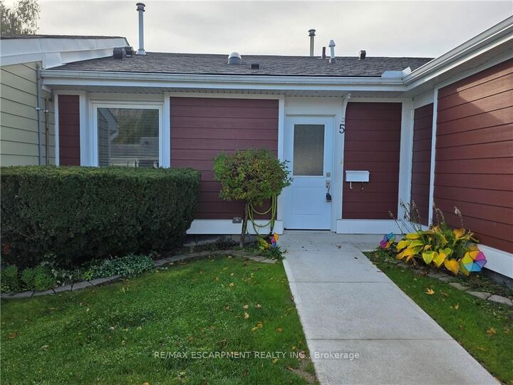 Property Photo: 5 Jaczenko Terrace ON L9B 1T8
