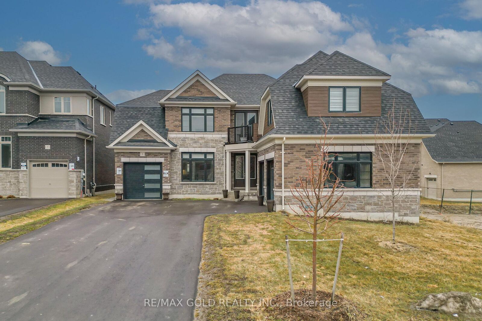 Property Photo: 5 Elderberry Way ON L0G 1W0