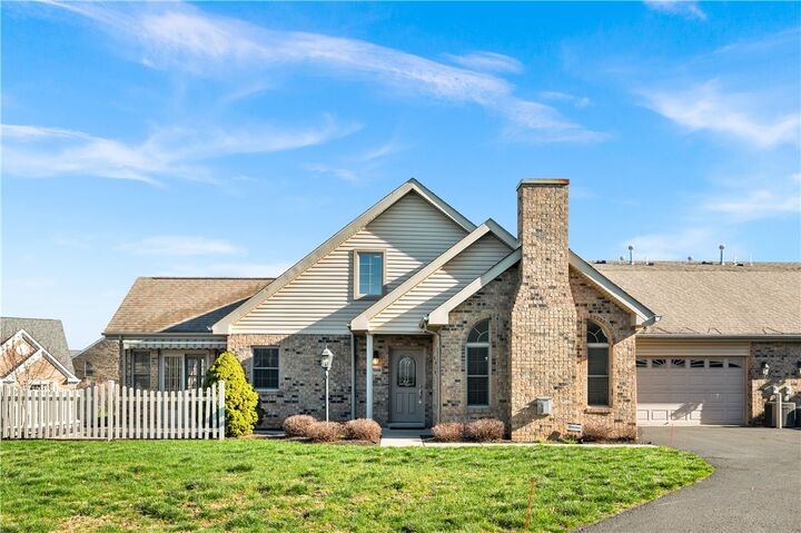 Property Photo: 7016 Berringer Court PA 15108