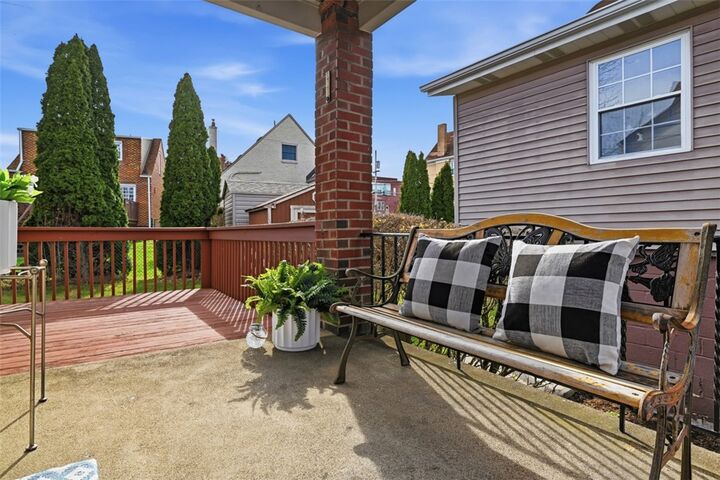 Property Photo:  204 Hurston Way  PA 15227 