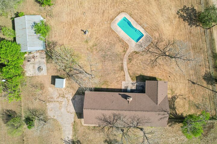Property Photo:  504 Buckaroo Trail  TX 78610 