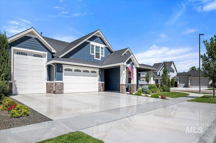 Property Photo:  6119 N Farleigh Ave  ID 83646 