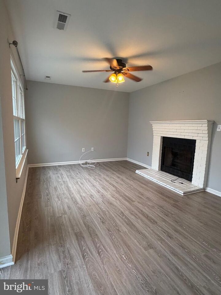 Property Photo:  11207 Kensington Place  VA 22407 