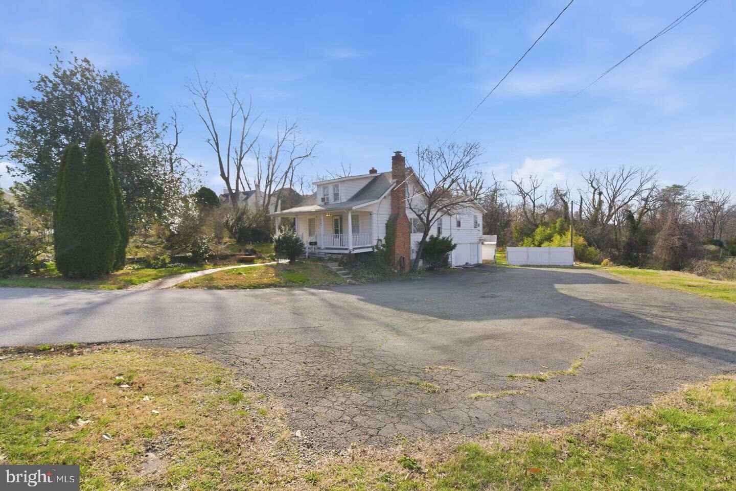 Property Photo: 4464 N Old Glebe Road VA 22207