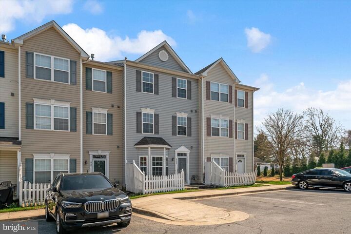 Property Photo:  1725 Barnett Court  MD 21144 