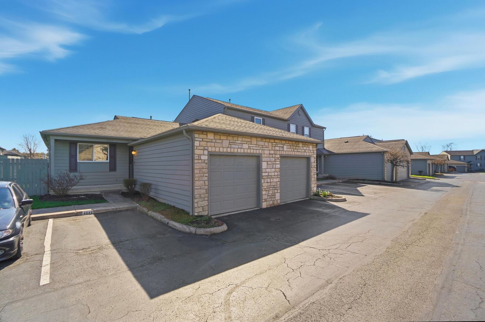 Property Photo:  4042 Blendon Point Drive  OH 43230 