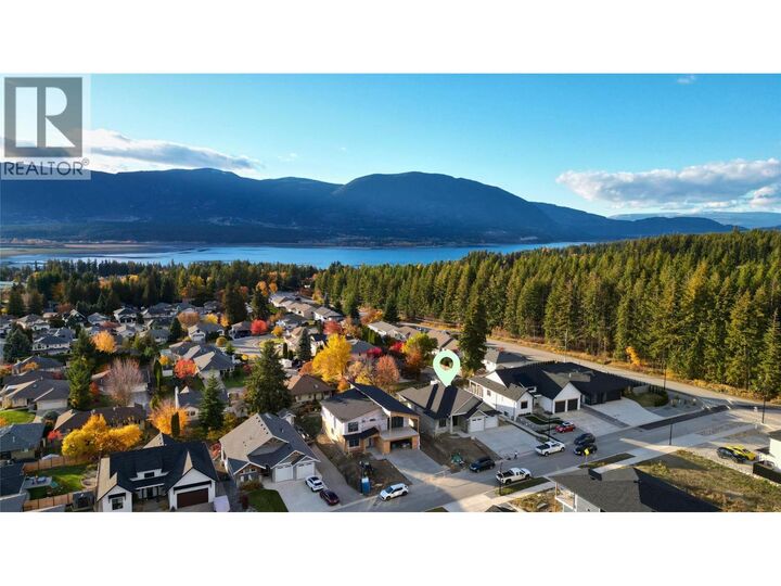 Property Photo: 1905 35 Street Northeast BC V1E 1M9