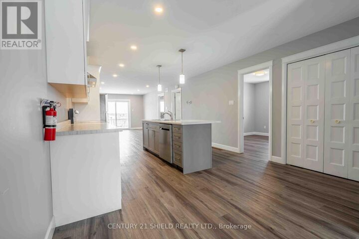 Property Photo:  238 East Ridge Drive  ON K6H 7N2 