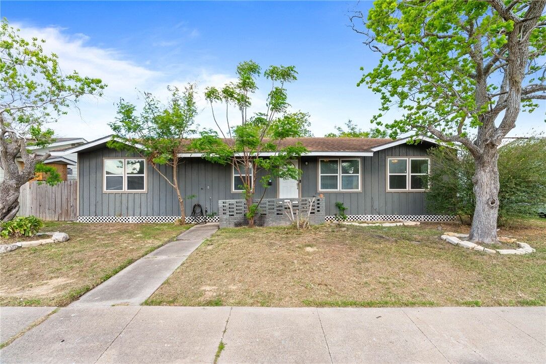 Property Photo:  1809 Merriman Avenue  TX 78412 