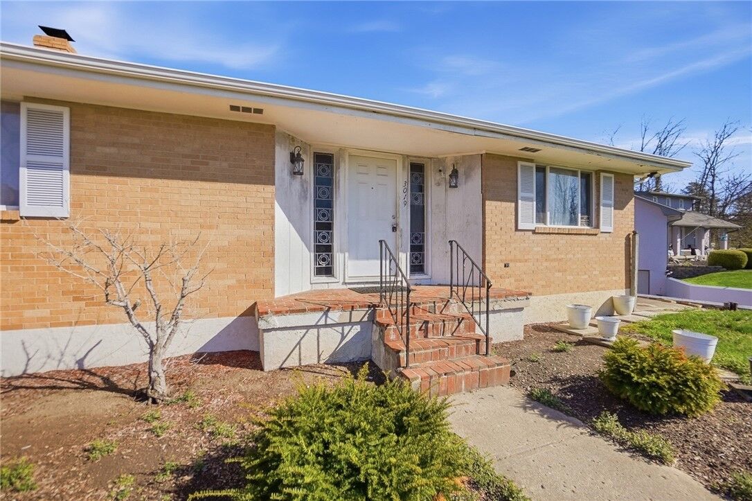 Property Photo: 3019 Winter Haven Avenue OH 45415