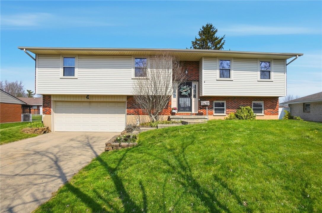 Property Photo:  1221 Nassau Drive  OH 45342 