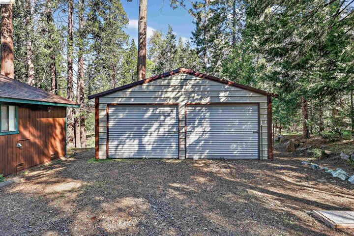 Property Photo:  19388 Poplar  CA 95383 