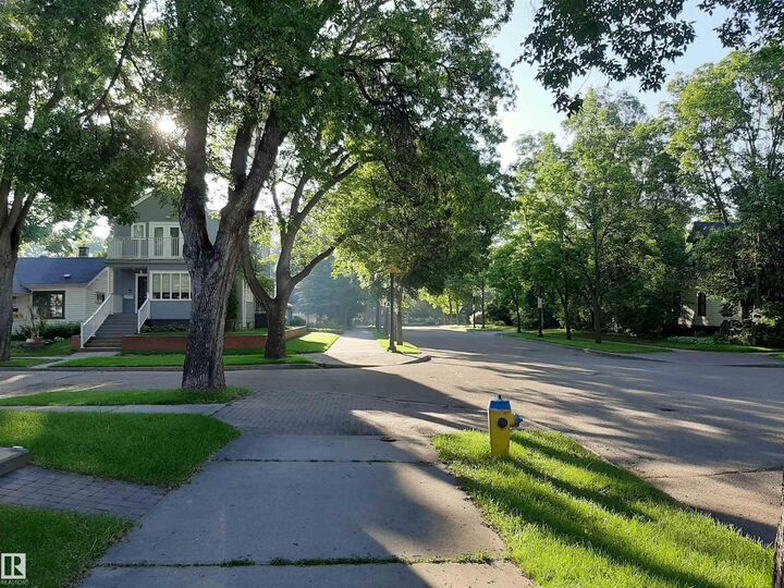 Property Photo:  9615 101 Street NW  AB T5K 0W7 