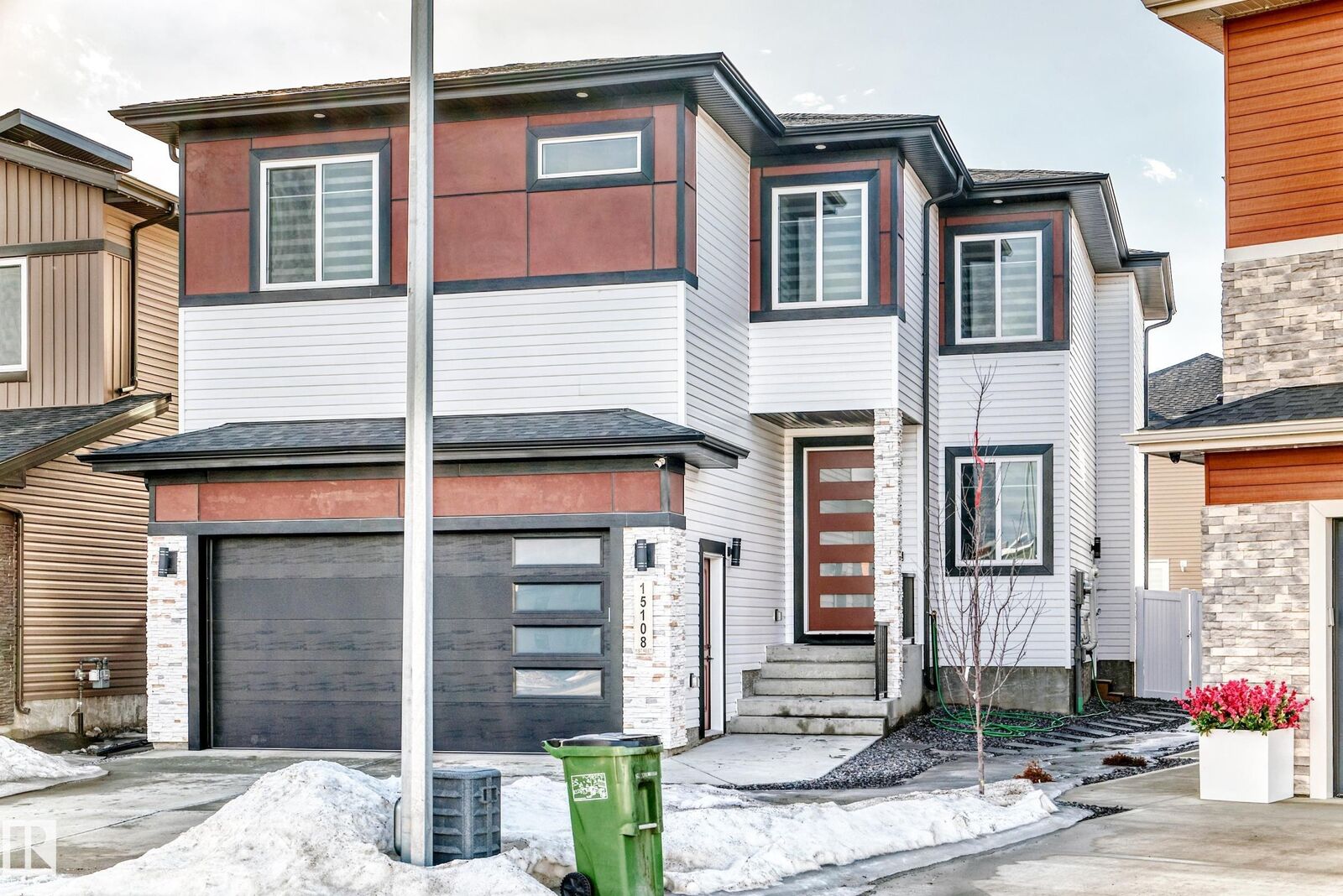Property Photo: 15108 11 Street NW AB T5Y 4C8