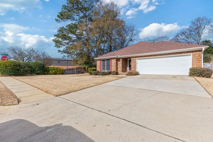 Property Photo: 4003 Sealy Lane GA 31907