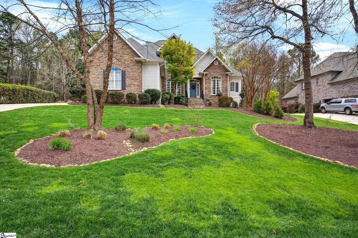 Property Photo: 717 Black Wolf Run SC 29306