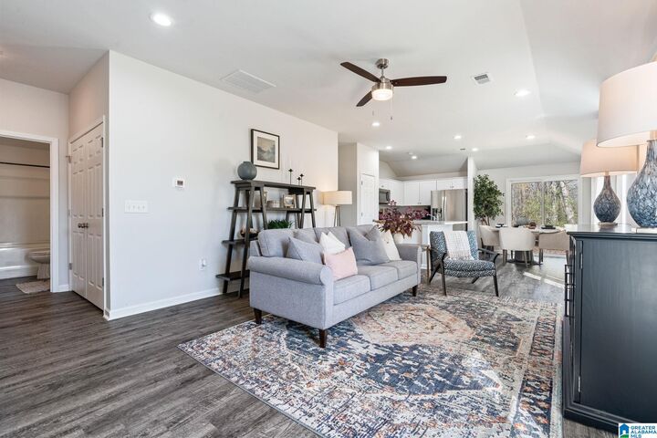 Property Photo: 935 Stagecoach Road AL 35085
