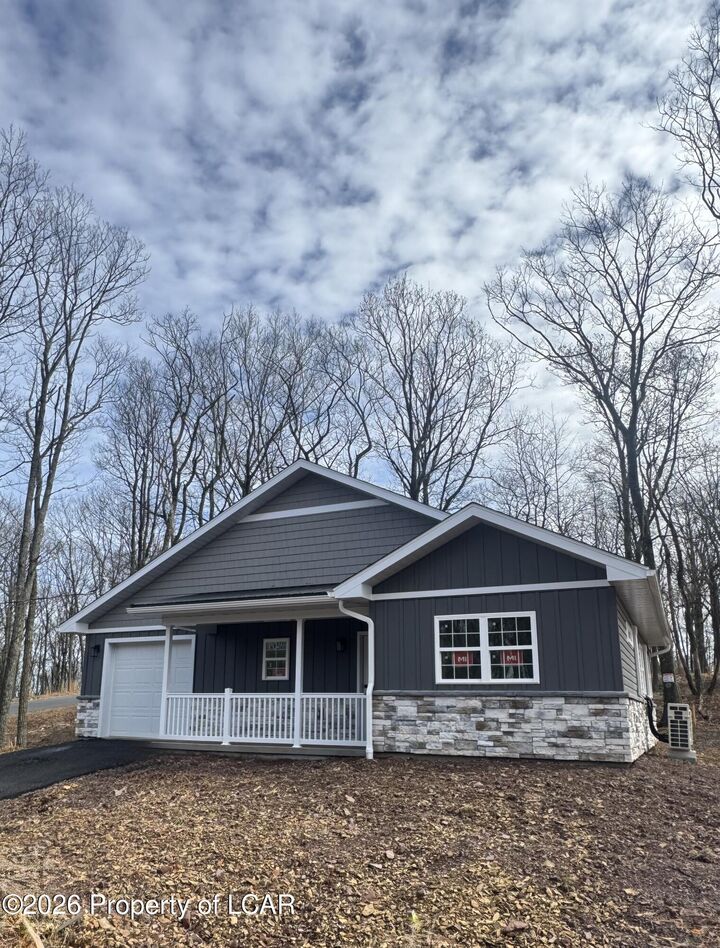 Property Photo:  103 Hidden Forest Drive  PA 18202 