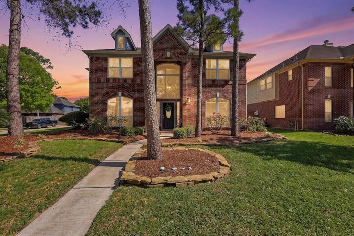 Property Photo:  2401 Evergreen Drive  TX 77581 