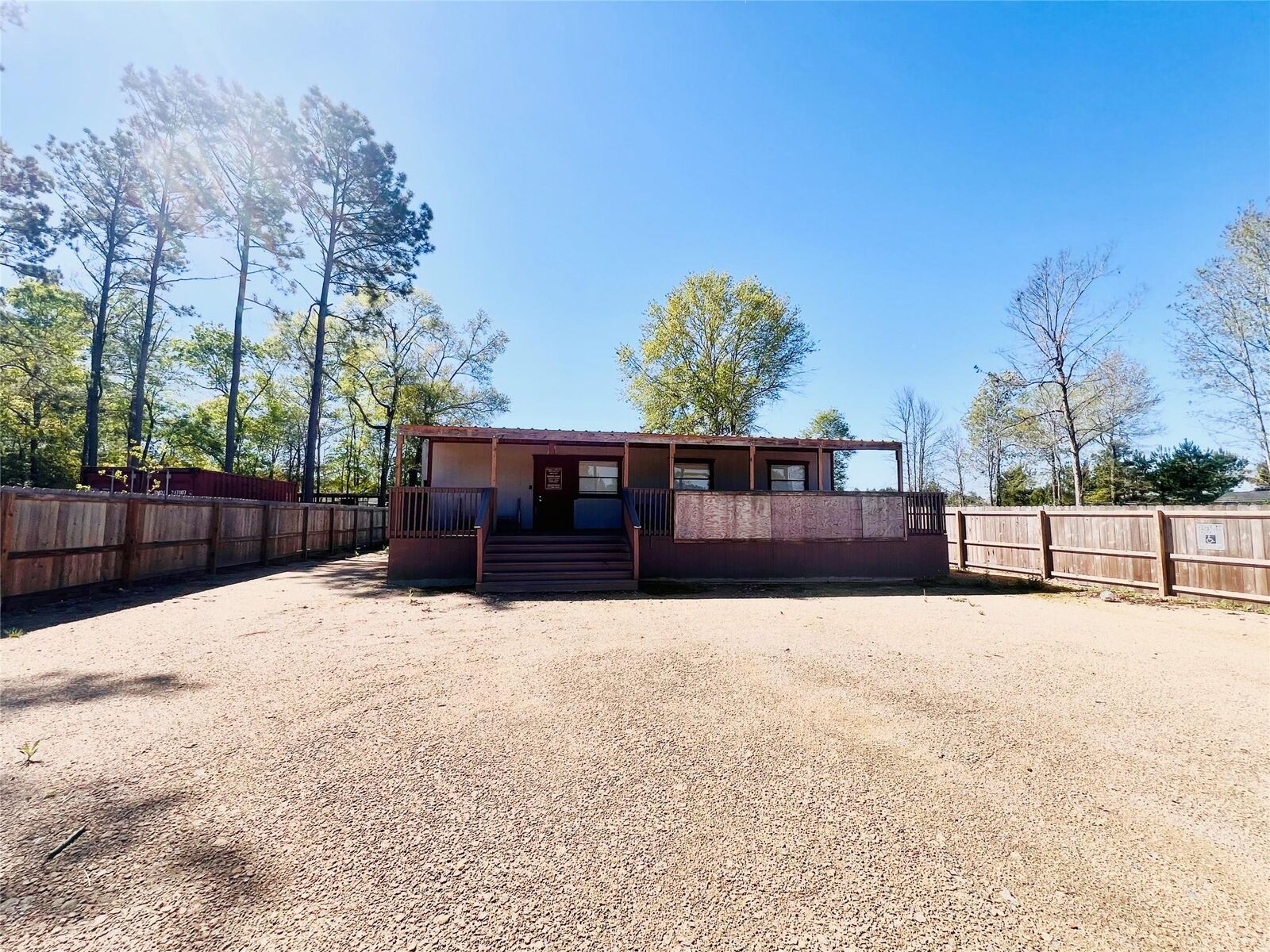 Property Photo:  960 County Road 5021  TX 77327 