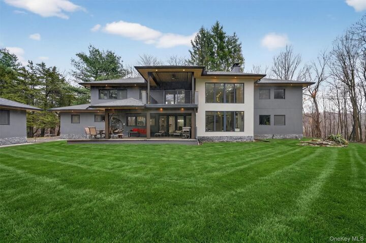 Property Photo:  41 Sand Hill Lane  NY 10921 