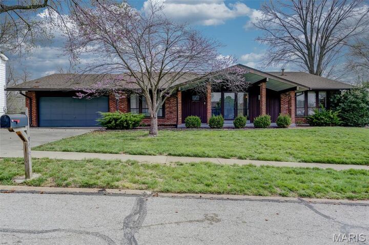 Property Photo:  1946 Burlewood Drive  MO 63146 