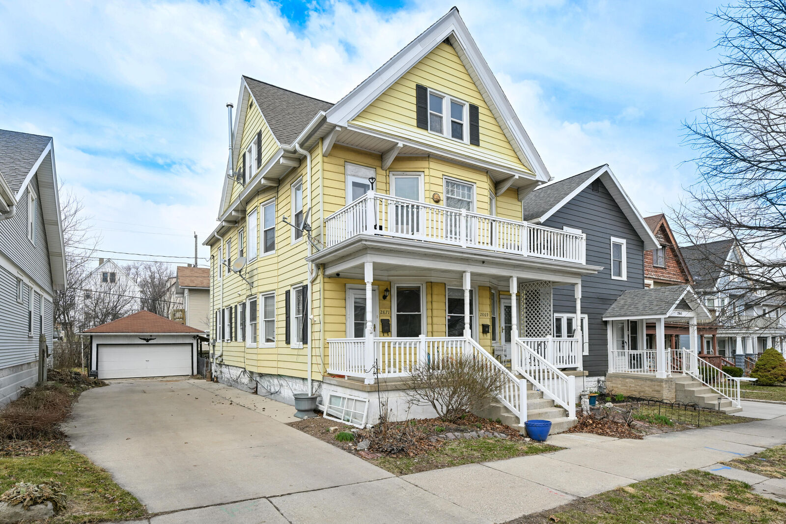 Property Photo:  2869 S Ellen St 2871  WI 53207 
