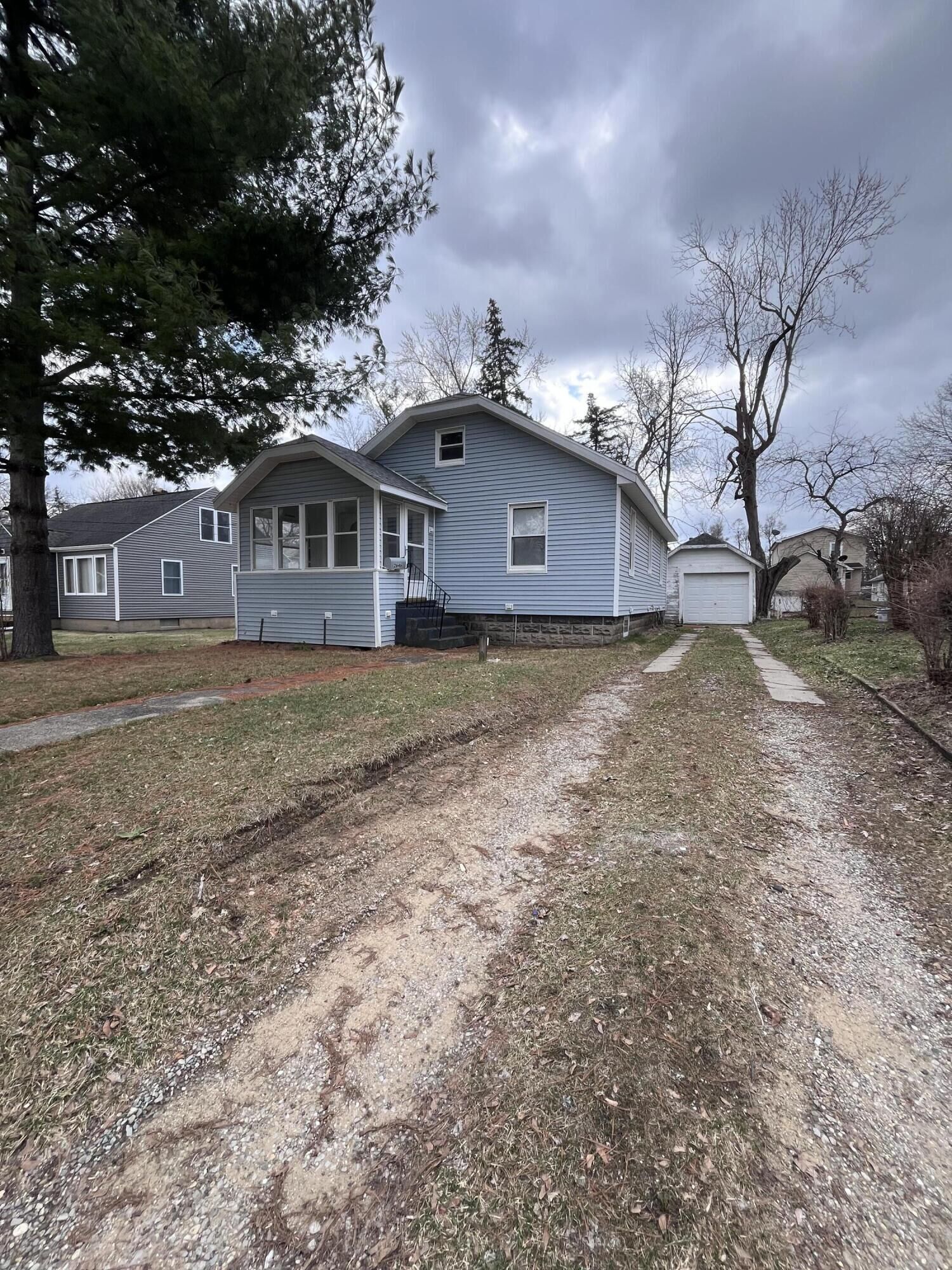 Property Photo:  2646 Bow Street  MI 49203 